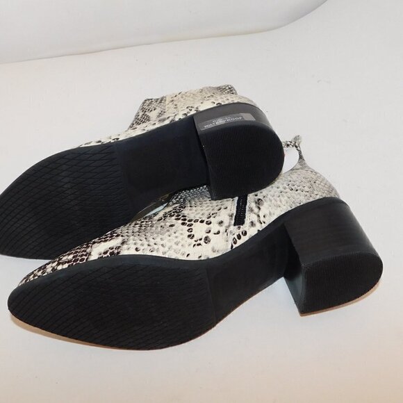 BLONDO Elvina Snake Print Chelsea Boot 8 New - Picture 6 of 6